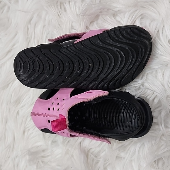 3 for $15 - Bundle 3 items and save - Girls Nike Velcro Sandals - Picture 3 of 7